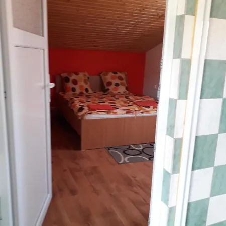 Holiday home Casa Bia Sarbi (Hunedoara)